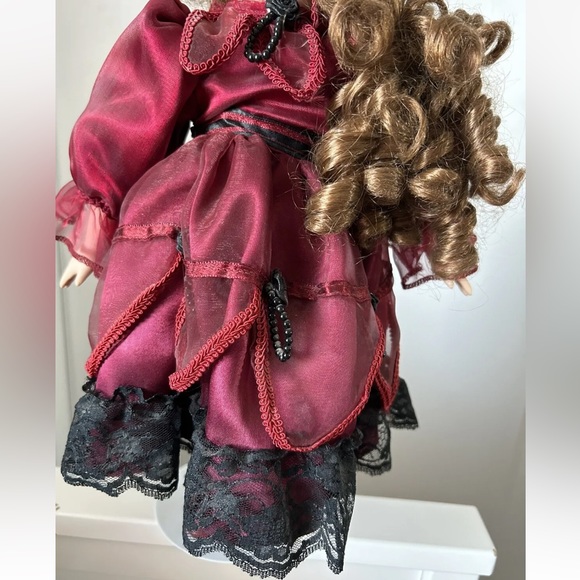 Samantha Collection by Samatha Medici Special Edition Porcelain Doll 1998 - Picture 4 of 6